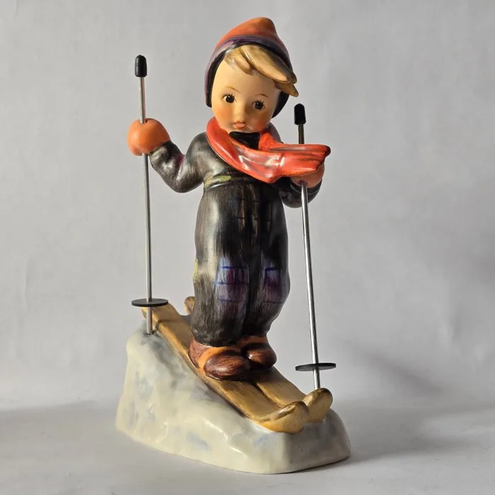 Goebel - Figurine - Hummel #59 - Skier - TMK6 - Porcelain