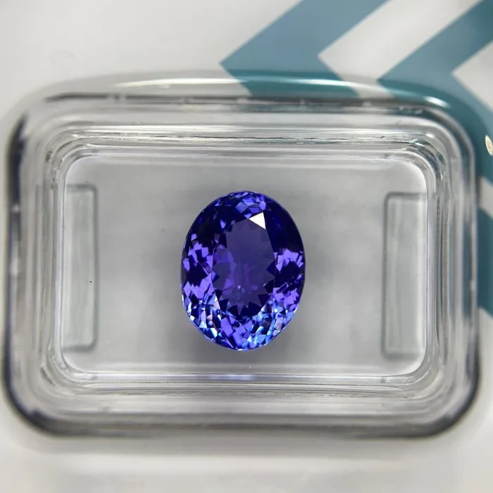1 pcs Blue, Violet Tanzanite - 2.57 ct - International Gemological Institute (IGI) - NATURAL TANZANITE