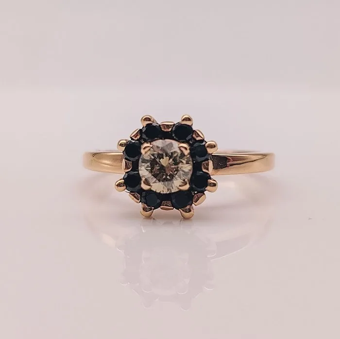 Ring - 18 kt. Rose gold - 0.66ct. tw. Diamond (Natural coloured) - Spinel