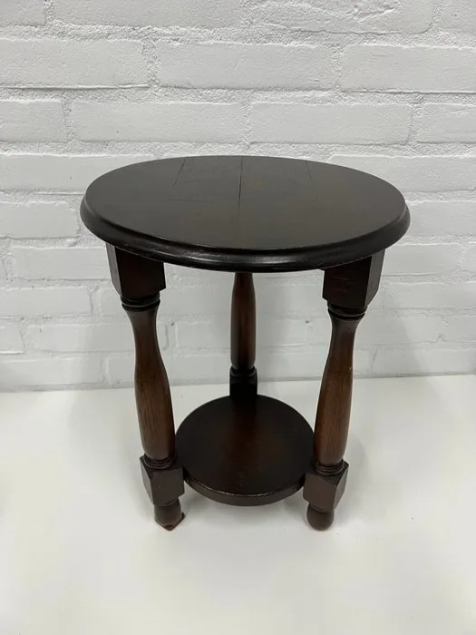 Side table - Dark Oak Side Table - Oak