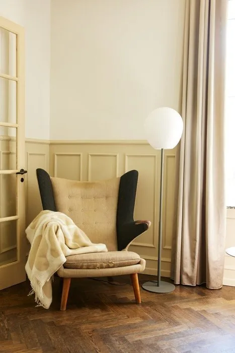 Michael Waltersdorff & Emanuele Patton - Floor lamp (2) - Wrong Floor Lamp – Matte Grey/Opal Glass - Metal, Glass - 2 items