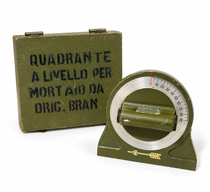 Quadrant à niveau militaire italien ancien – Coffret d’origine, Artillerie Regio Esercito - Measuring instrument - Brass - 1935-1955