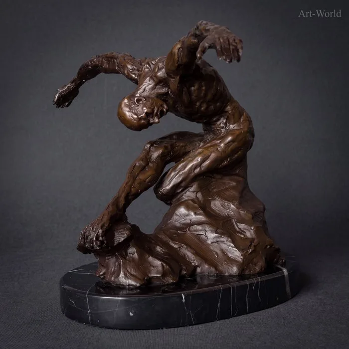 Statue, Sculptuur van een naakte mannelijke danser 35.5 cm / 6.2 kg - 28 cm - Bronze, Marble