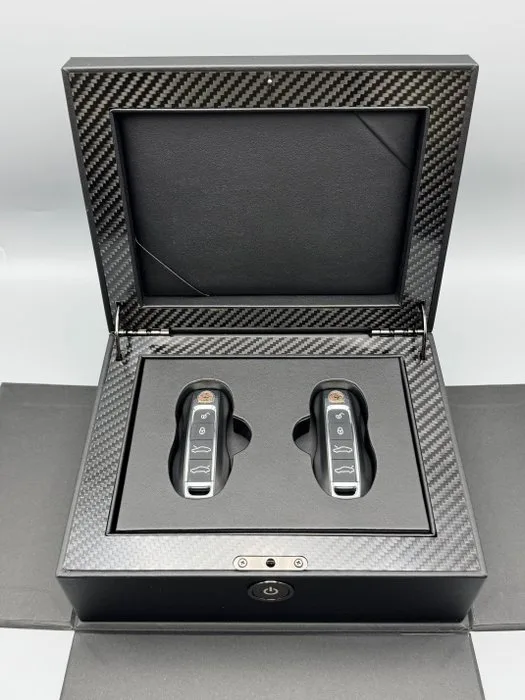 Porsche Owner’s Delivery Box - Porsche