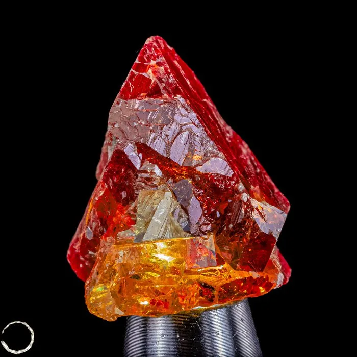 Natural sphalerite rough crystal - Exceptional rough piece with intense fire optics and high transparency - 93.1 ct- 18.62 g