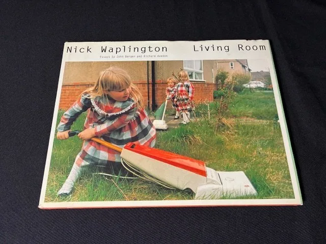 Nick Waplington - Living Room (ORIGINAL DUSTJACKET, VERY FRESH & COMPLETE) - 1991