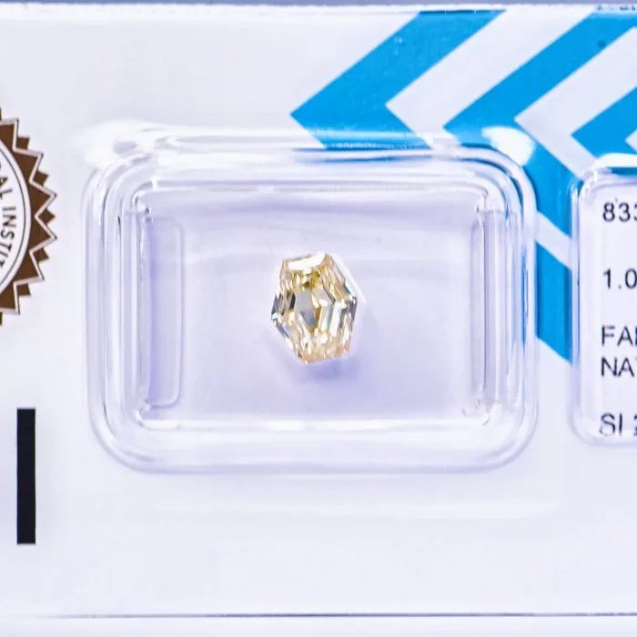 1 pcs Diamond (Natural coloured) - 1.05 ct - Fancy light Yellow - SI2 - International Gemological Institute (IGI) - VG