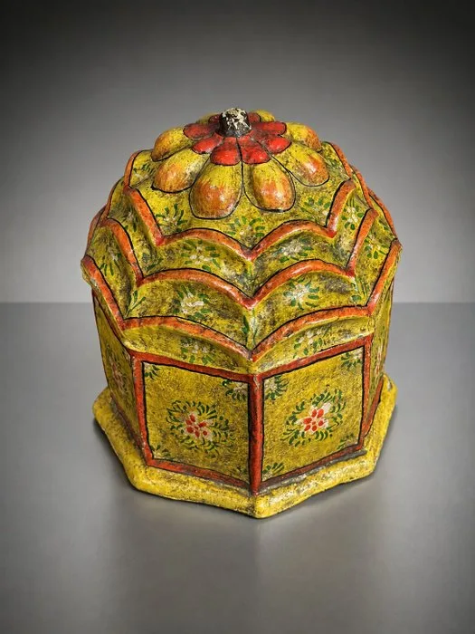 Trinket box - Papier-mache - India - Early 20th century
