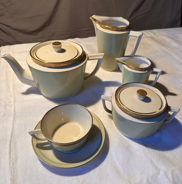Royal Copenhagen - Tea service (28) - Porcelain