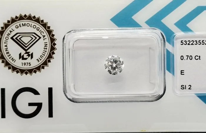 1 pcs Diamond (Natural) - 0.70 ct - Round - E - SI2 - International Gemological Institute (IGI)