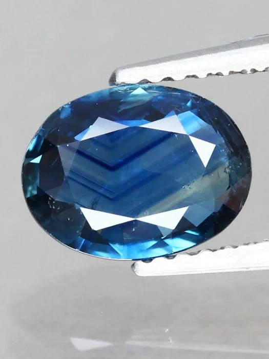 1 pcs Blue Sapphire - 1.69 ct - Antwerp Laboratory for Gemstone Testing (ALGT)