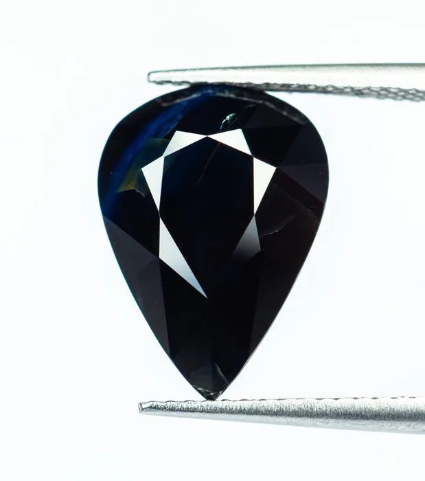 Sapphire - 9.65 ct - Gemological Institute of America (GIA) - Very Dark Blue (No Heat)
