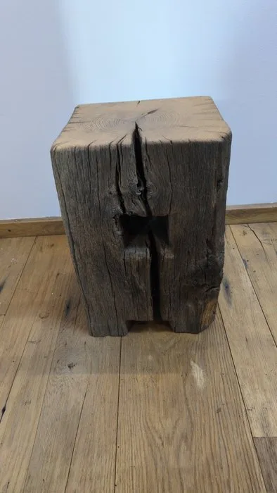 Side table - Oak