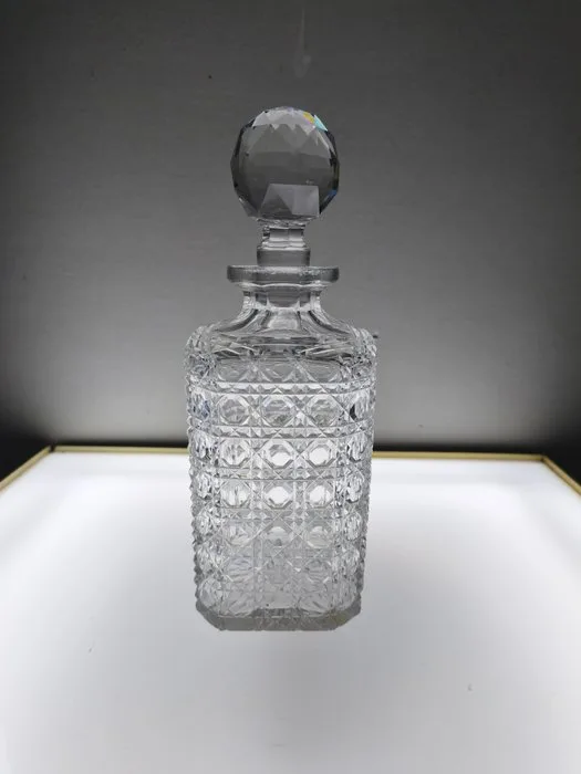 Baccarat - Carafe - Modèle Diamants et Pierreries - Crystal