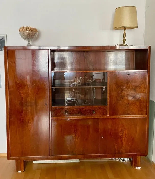 Bothe & Ehrmann - J.W Müller - Display cabinet - Wood, Walnut
