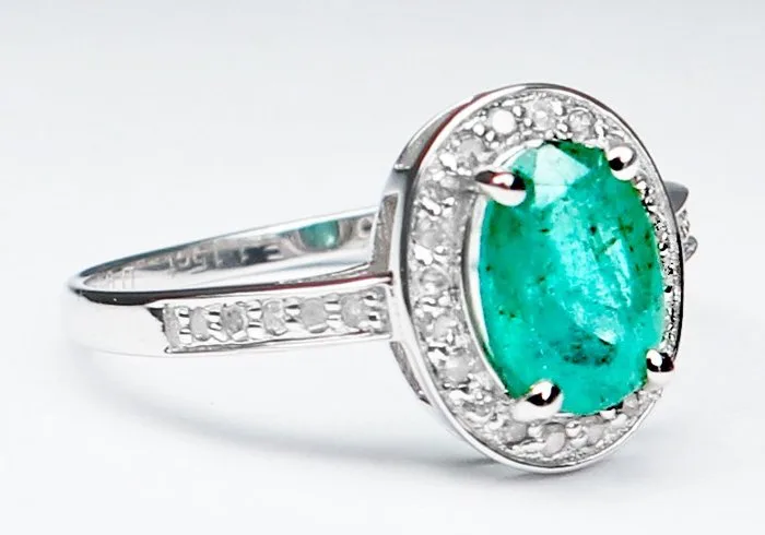 Ring - 14 kt. White gold Emerald - Diamond