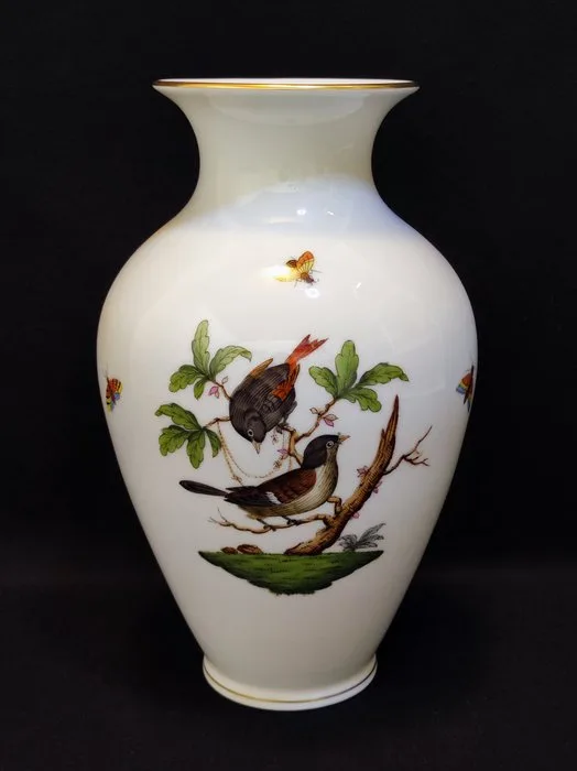 Herend - Vase - Baluster vase 7002/RO Rothschild with gold rim, height 23.0 cm - Porcelain