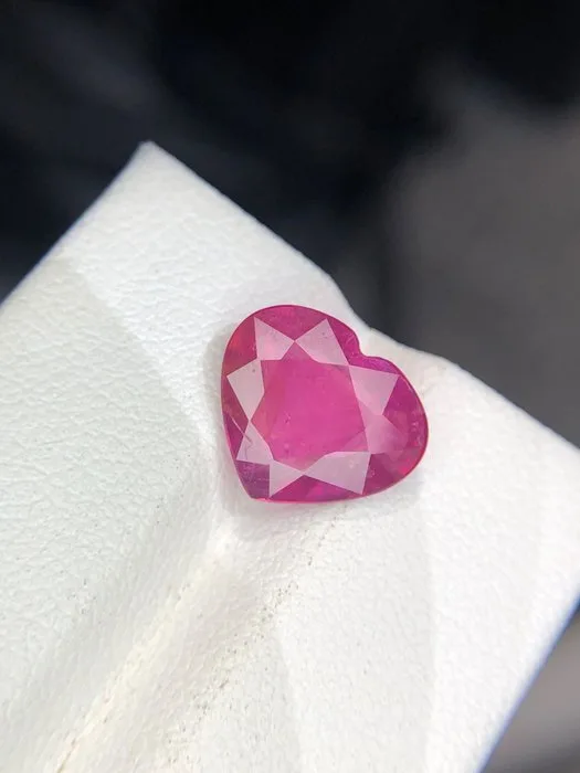 1 pcs Pink, Red Spinel - 3.87 ct - International Colored Gemstone Association (ICA GemLab)