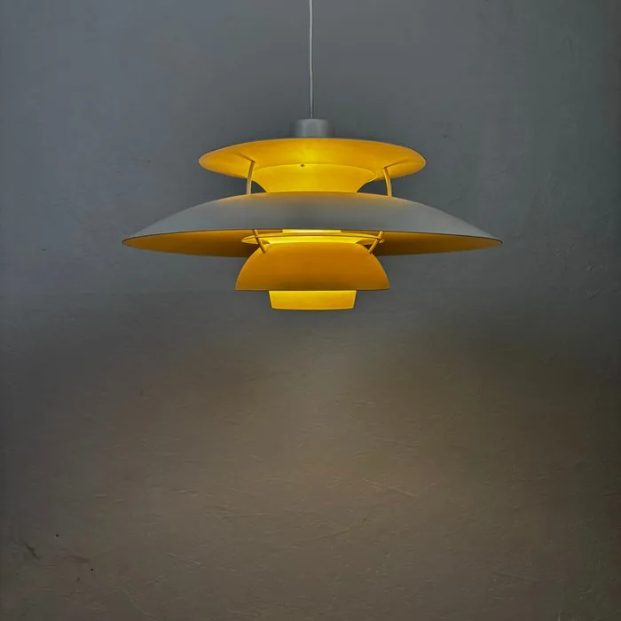 Louis Poulsen - Poul Henningsen - Hanging lamp - PH5 - Metal, Aluminium