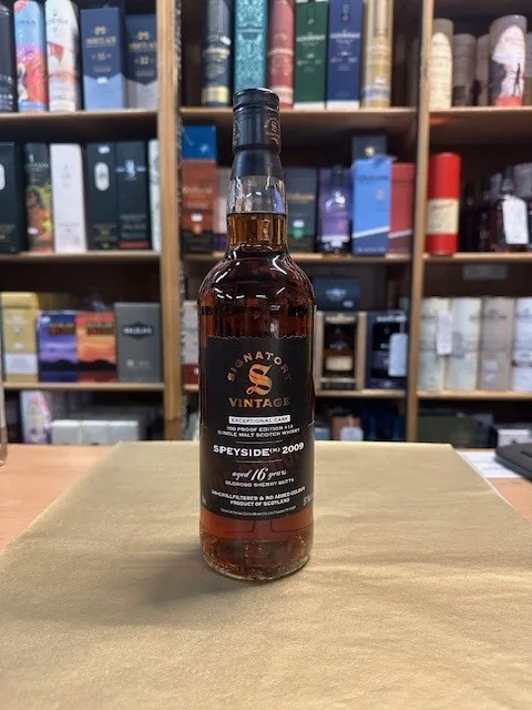 Macallan – 16 Year Old 2009 Signatory Vintage Small Batch (70cl, 57.1%)