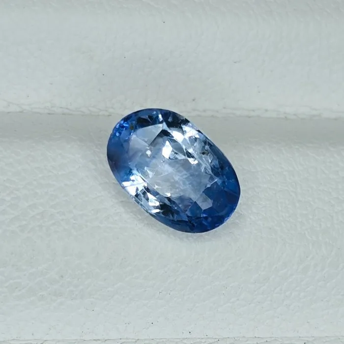 Blue Sapphire - 2.07 ct - Gemological Science International (GSI) - Unheated-Srilanka