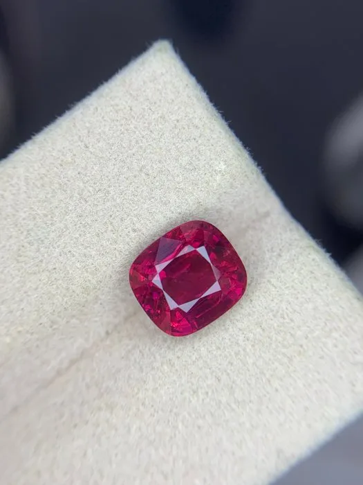 1 pcs Spinel - 3.13 ct - International Colored Gemstone Association (ICA GemLab) - 3.13 ct Burma spinel