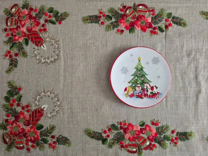 Tovaglia Natalizia ricamata a mano in canapa di lino Natale ecrù color 6 posti tablecloth christmas - Tablecloth - 175 cm - 135 cm