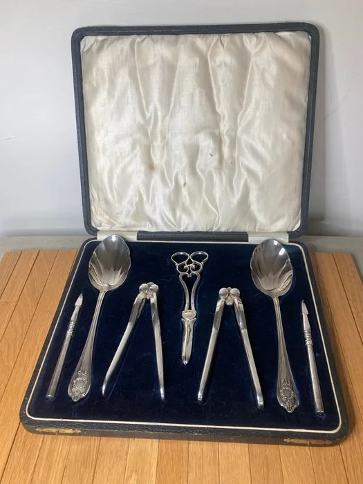 thomas white - Cutlery set - Silverplated - English grape set