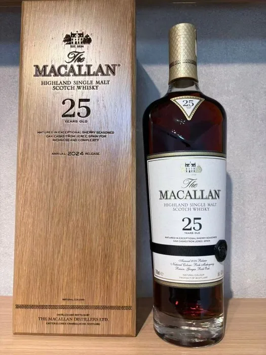 Macallan 25 years old Sherry Oak Casks Annual 2024 Release - 700ml