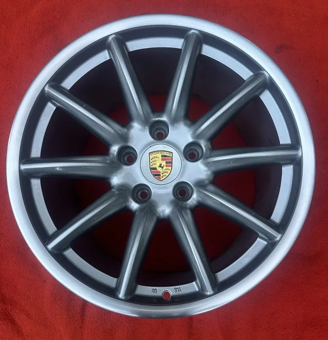 Car part (1) - Porsche - Porsche 997 Widebody 19 inch Carrera Sport Rim - After 2000