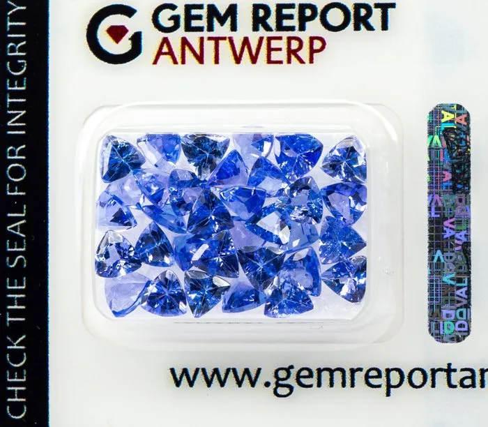 33 pcs Tanzanite - 7.07 ct - Gem Report Antwerp (GRA) - Violetish Blue/Violet
