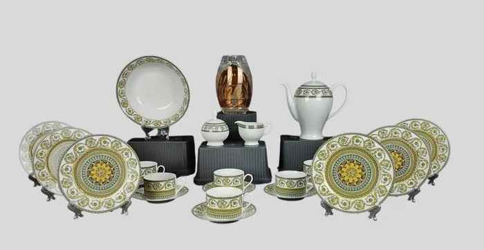 Bavaria - Erika - Coffee and tea service (17) - Porcelain