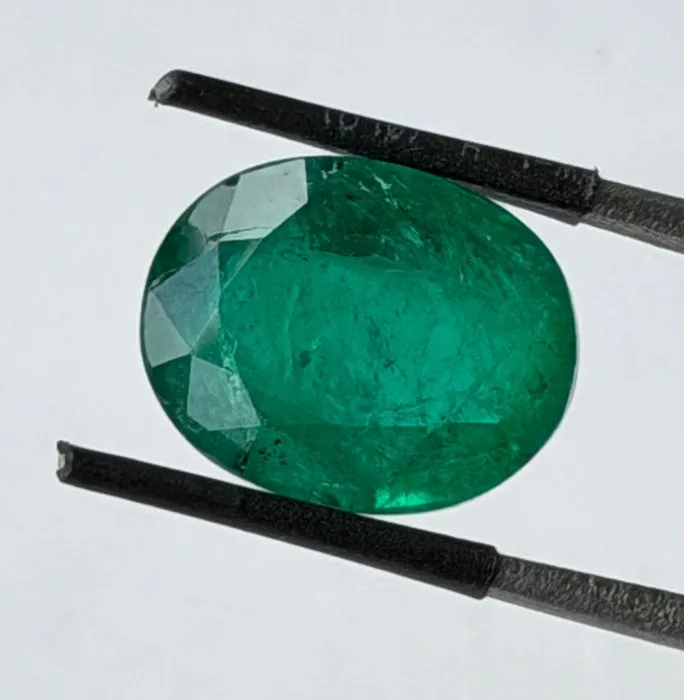 1 pcs Green Emerald - 7.57 ct - International Colored Gemstone Association (ICA GemLab)