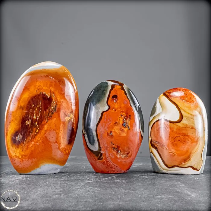 Natural polychrome jasper freeforms – harmonious 3-piece set- 2202.47 g - (3)