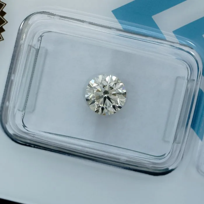 1 pcs Diamond (Natural coloured) - 1.02 ct - Round - Light Greyish Yellow - SI2 - International Gemological Institute (IGI)