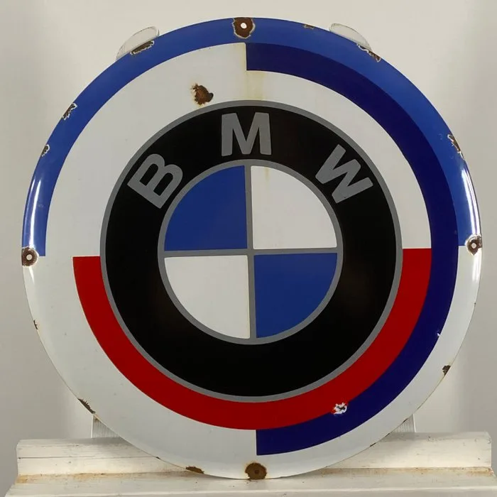 BMW - Advertising sign - Ø50cm - Made of thick steel sheet and enamel