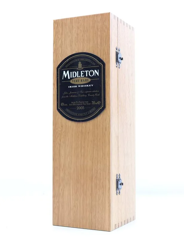 Midleton – Very Rare 2005 Bottle No. 010015