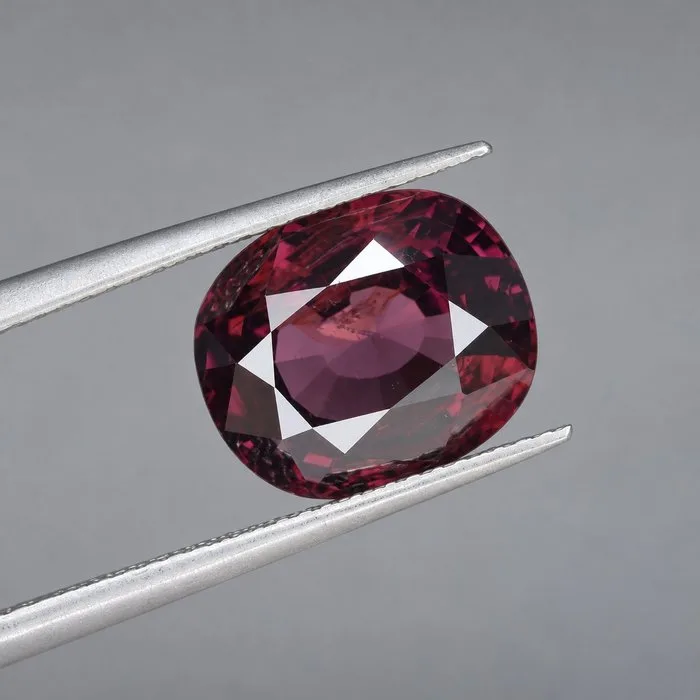 1 pcs Purple Spinel - 5.93 ct - International Gemological Institute (IGI)