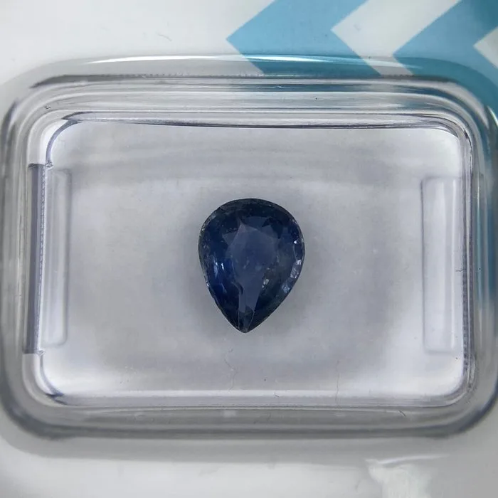 1 pcs Blue Sapphire - 1.24 ct - International Gemological Institute (IGI) - NATURAL BLUE SAPPHIRE