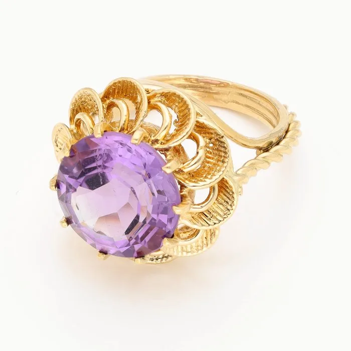 Ring - 18 kt. Yellow gold Amethyst