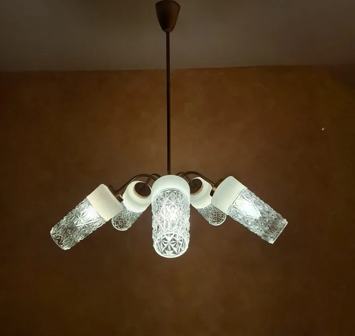 Chandelier - Mid-Century Modern Sputnik Chandelier - Brass & Textured Ice Glass - 1960s - Brass, Glass