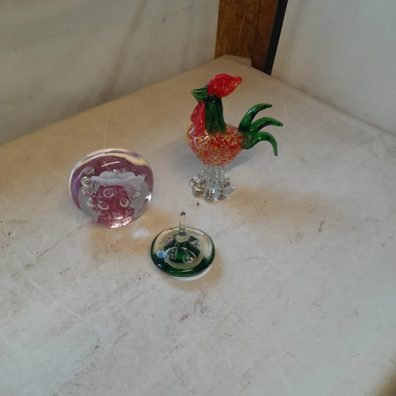 Large and heavy glass dump paperweight, damaged coloured glass cockerel, note combe