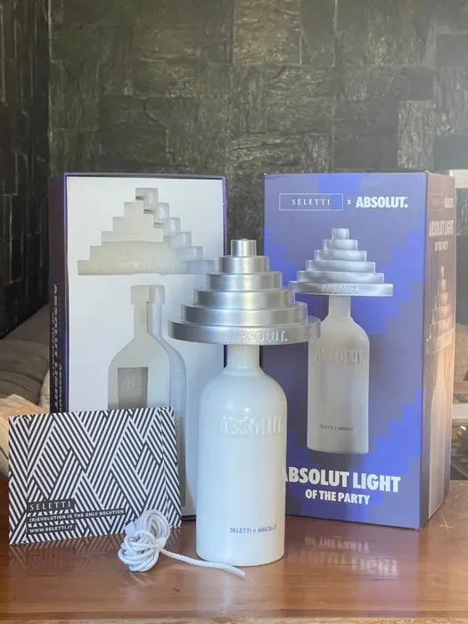 Seletti - Table lamp - Absolutely. - Ceramic, Aluminium