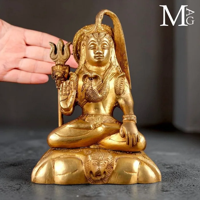 Finely Detailed Lost Wax Cast Brass Alloy Artifact - Intricate Figurine Depicting Lord Shiva - Masterfully Sculpted - Height: 180 mm - Width: 125 mm- 1443 g - (1)