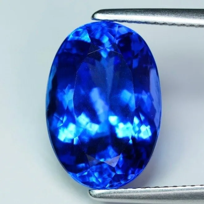 Tanzanite - 12.17 ct - Lotus Gemology - No Heat Statement Piece