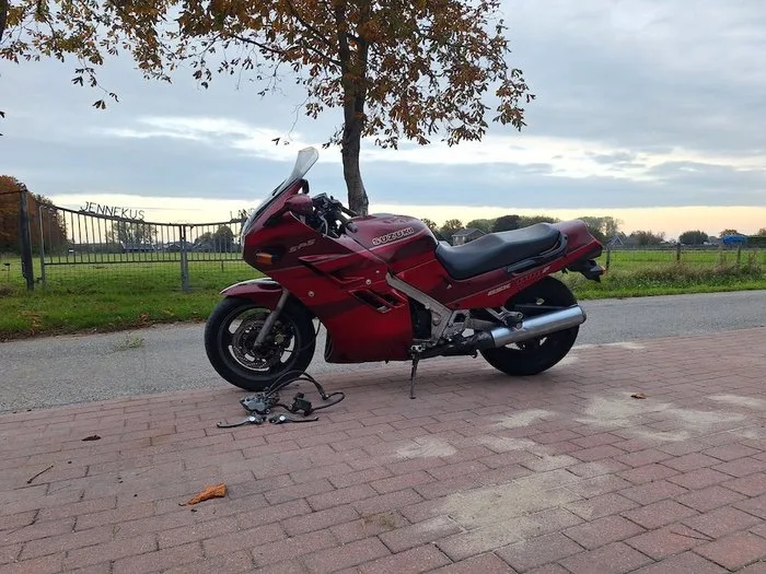 Suzuki - GSX 1100 F - 1100 cc - 1993