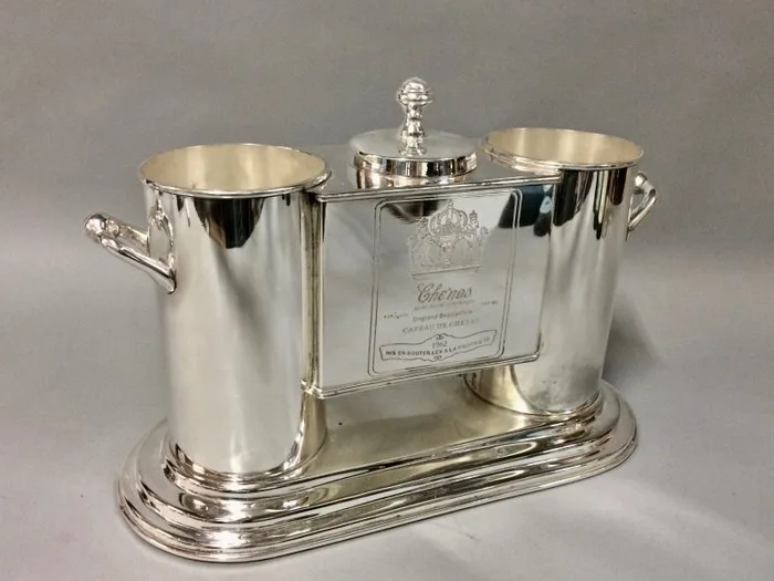 Wine cooler - Wine Cooler for two bottles with compartment for ice-cubes in the middle - Silver plated brass
