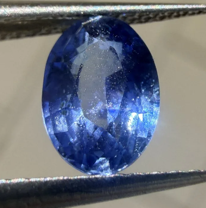 Blue Sapphire - 1.06 ct - Antwerp Laboratory for Gemstone Testing (ALGT) - Intense Blue