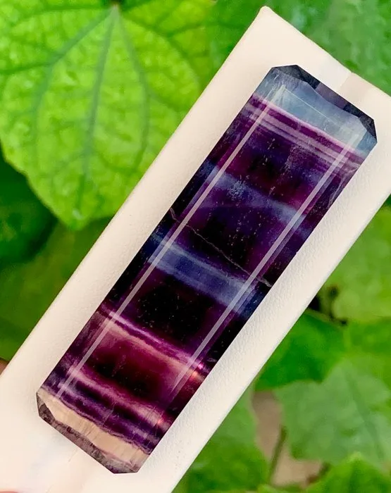 1 pcs Purple, Blue, Pink, Yellow Fluorite - 128.67 ct - International Colored Gemstone Association (ICA GemLab)