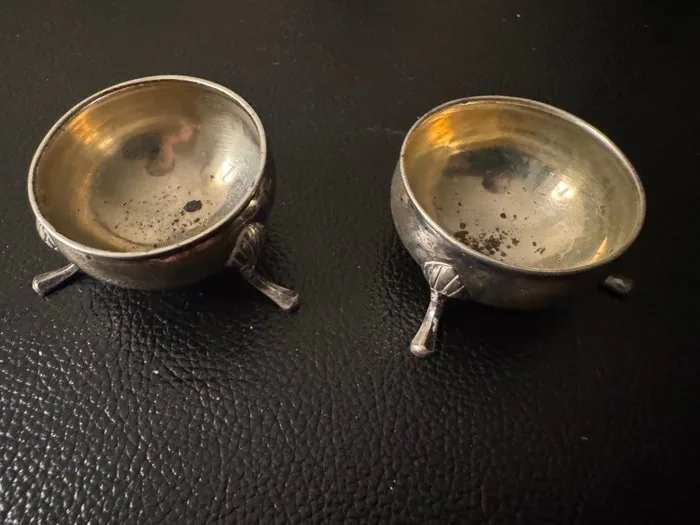 R.R. - Salt cellar (2) -.830 silver